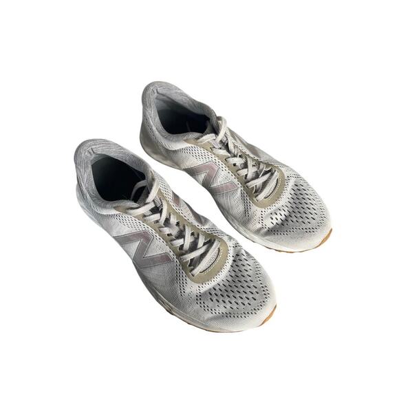 New Balance Women’s Fresh Foam Arishi Grey Athletic Shoes Size-9.5 - Picture 8 of 9